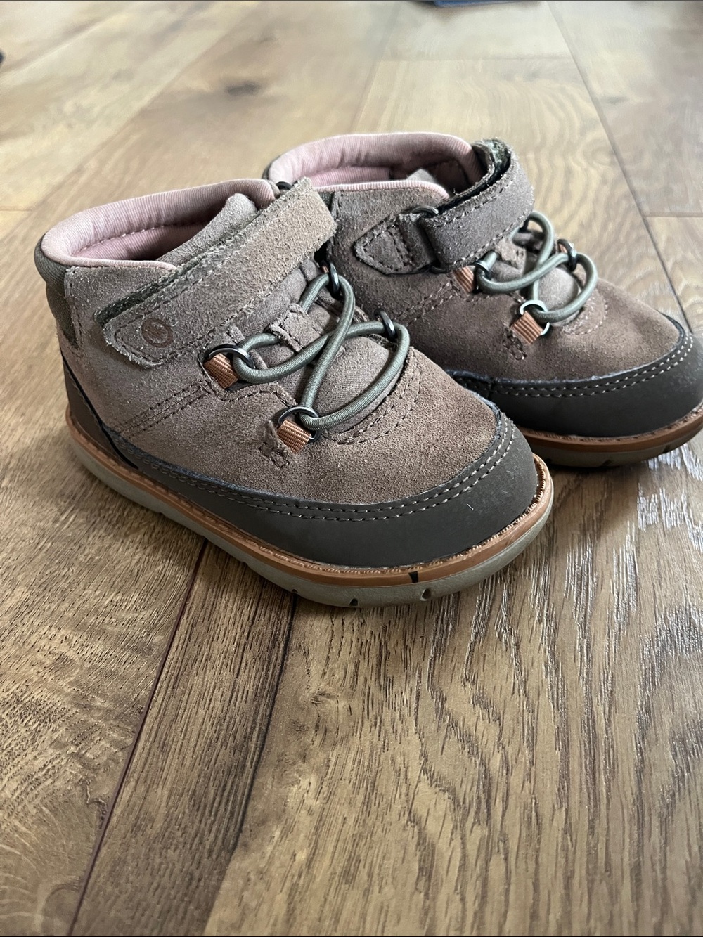 Stride Rite Toddler Suede Boots in Taupe